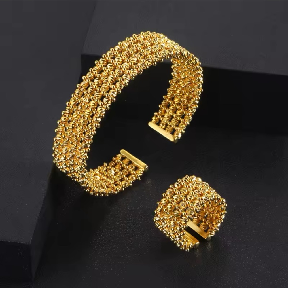 bracelet ring